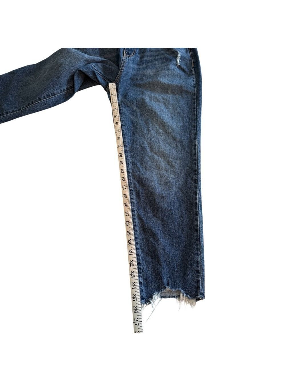 Time and Tru Women's Boyfriend Jeans with Sharkbite Hem Mid-Rise Size 10 - Picture 10 of 11